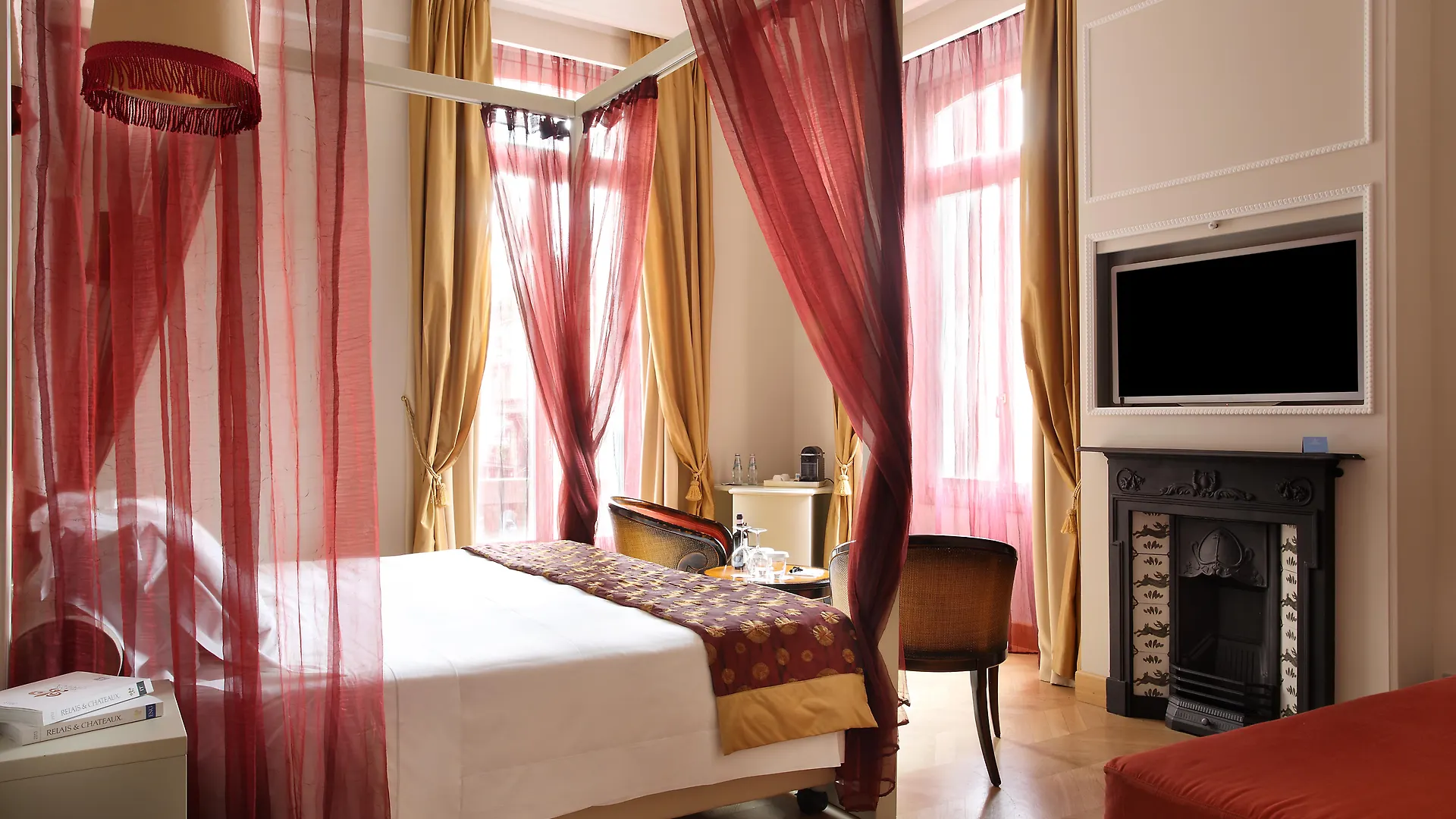 Chateau Monfort - Relais & Chateaux Милан 5*,