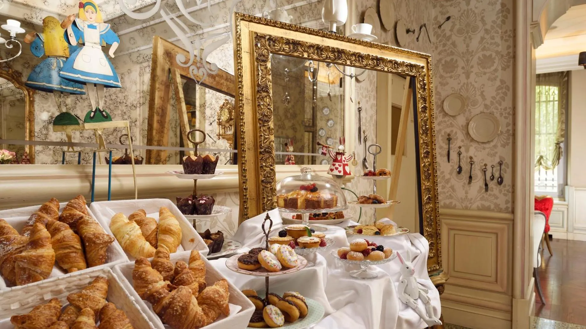 Chateau Monfort - Relais & Chateaux Милан 5*,  Италия