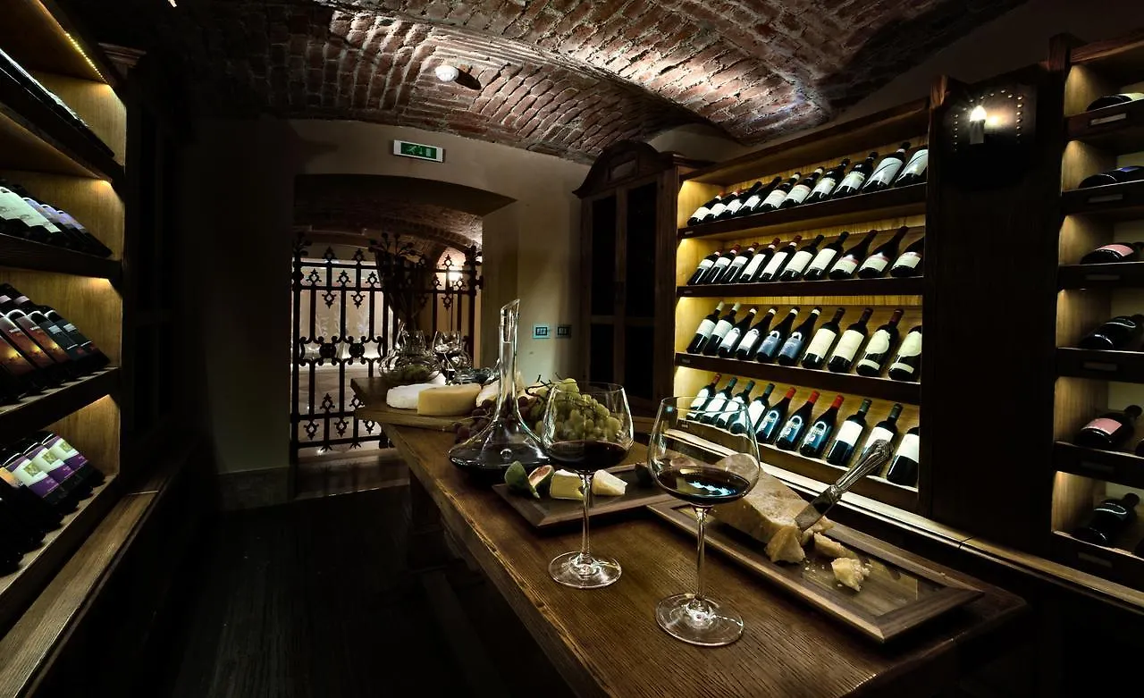 Chateau Monfort - Relais & Chateaux Милан 5*,  Италия