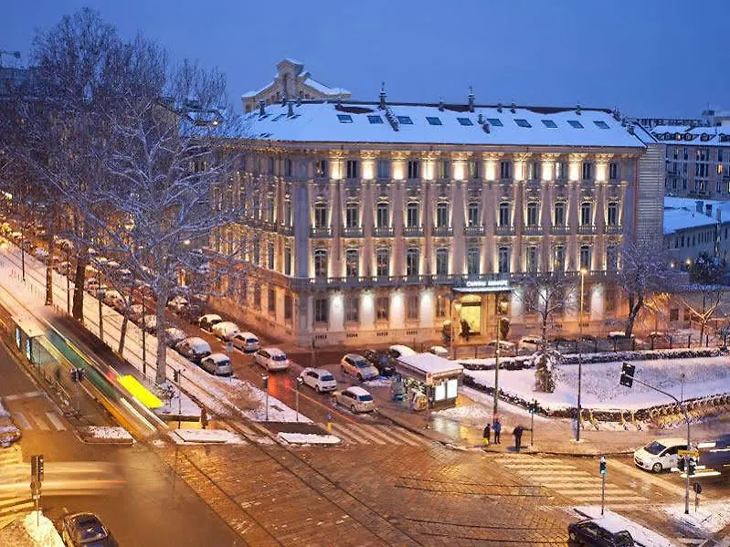 Отель Chateau Monfort - Relais & Chateaux Милан