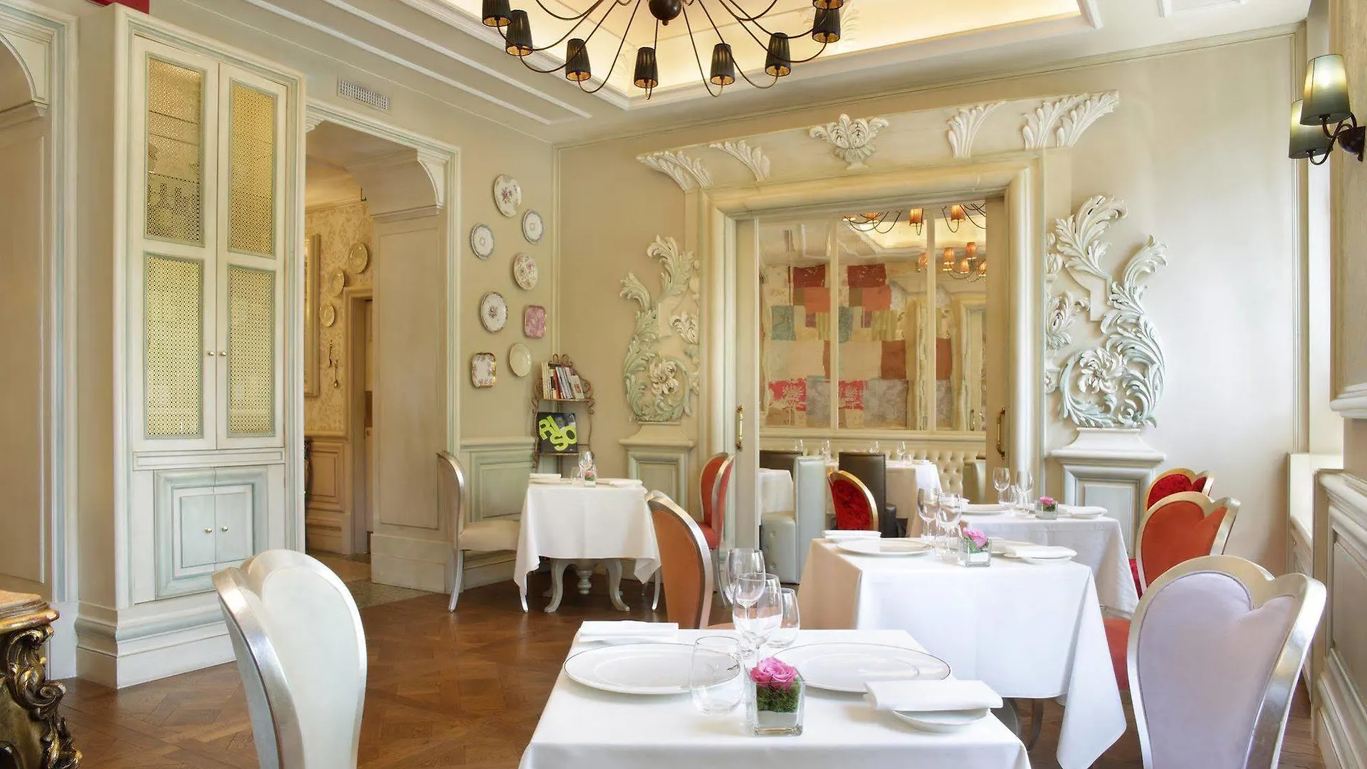 Отель Chateau Monfort - Relais & Chateaux Милан