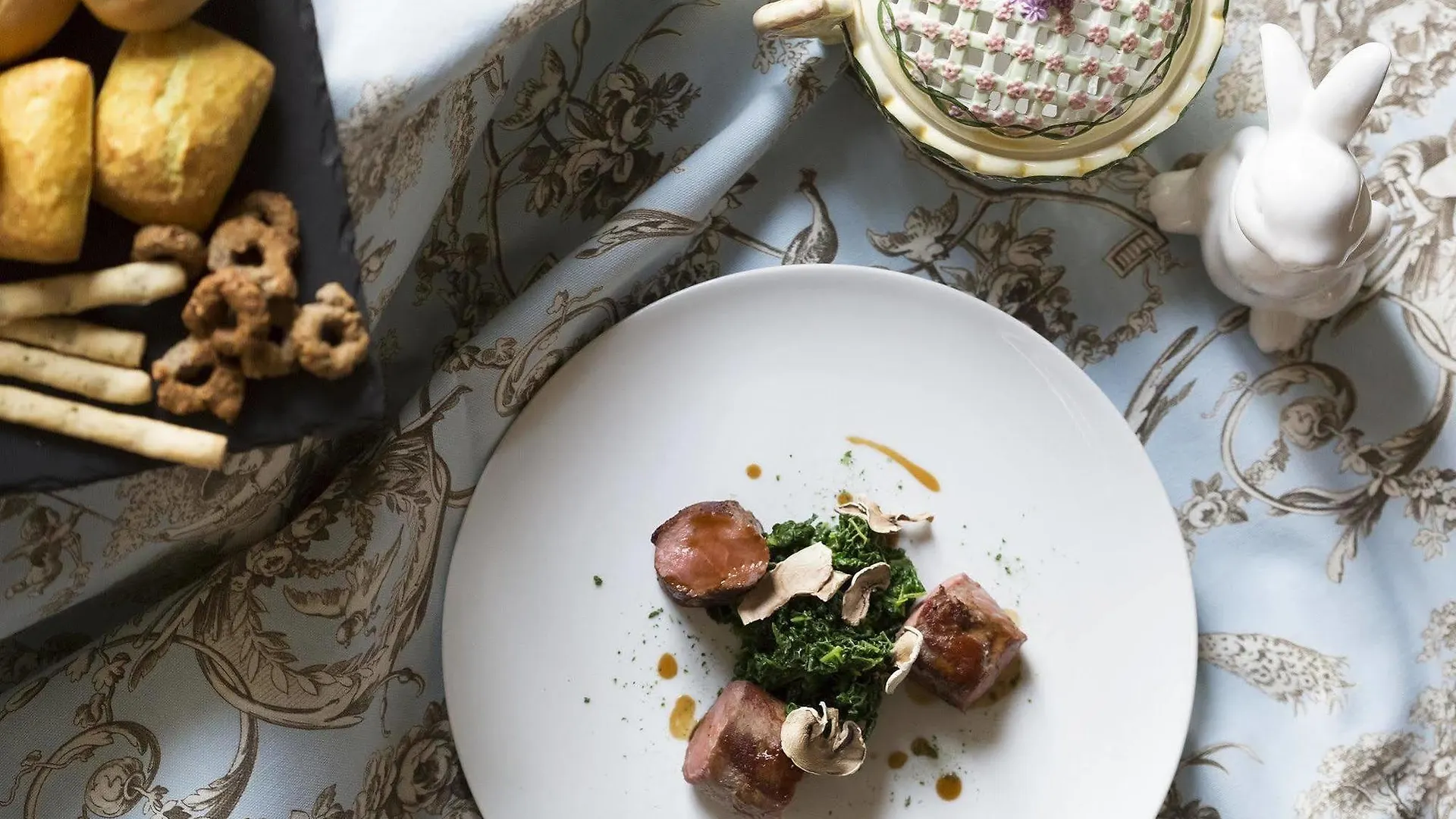 ***** Hotel Chateau Monfort - Relais & Chateaux Mailand Italien