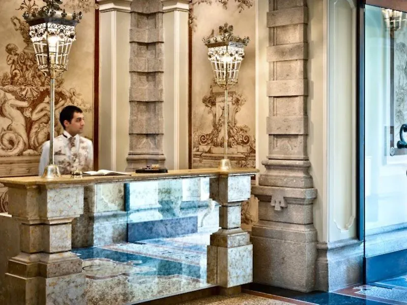 ***** Hotel Château Monfort - Relais&Châteaux Milan Italie